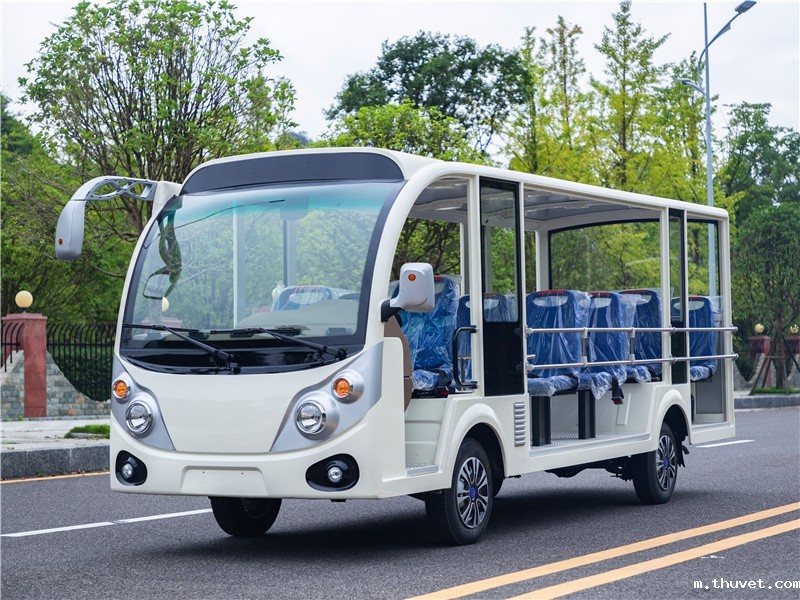 燃油观光车独特的出行与游览选择