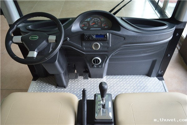 八座旅游开云电竞和欧包-驾驶室