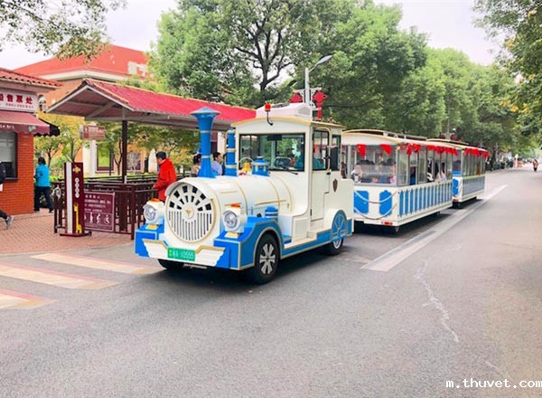 绿爵电动观光火车